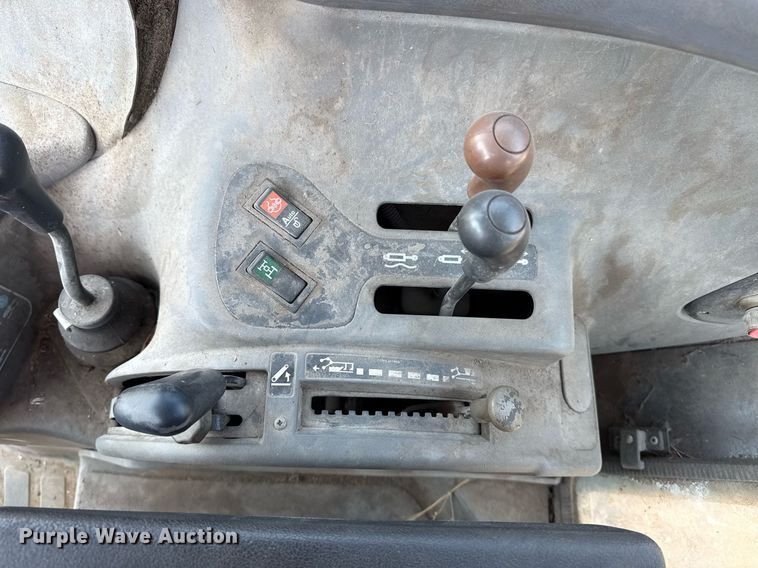 image for item DS3750 2003 New Holland TS100 MFWD tractor