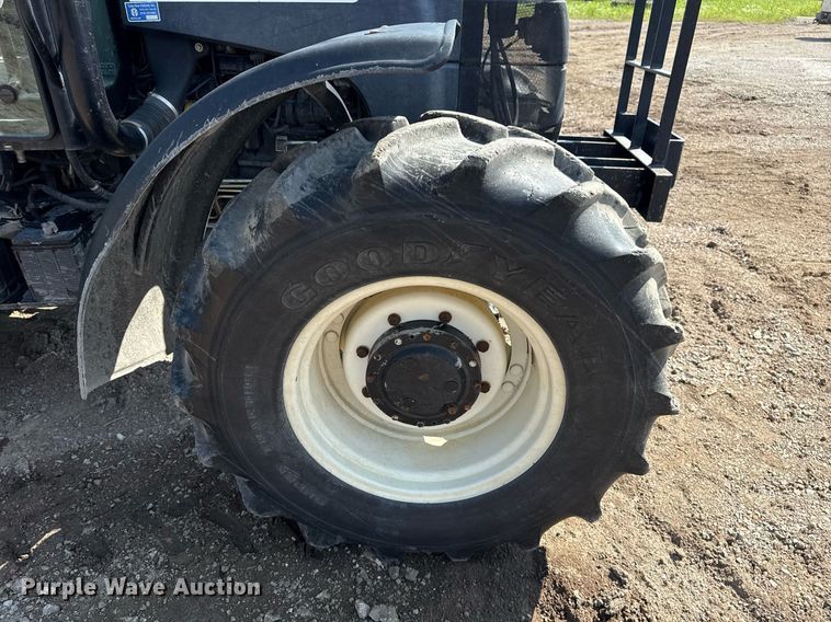 image for item DS3750 2003 New Holland TS100 MFWD tractor