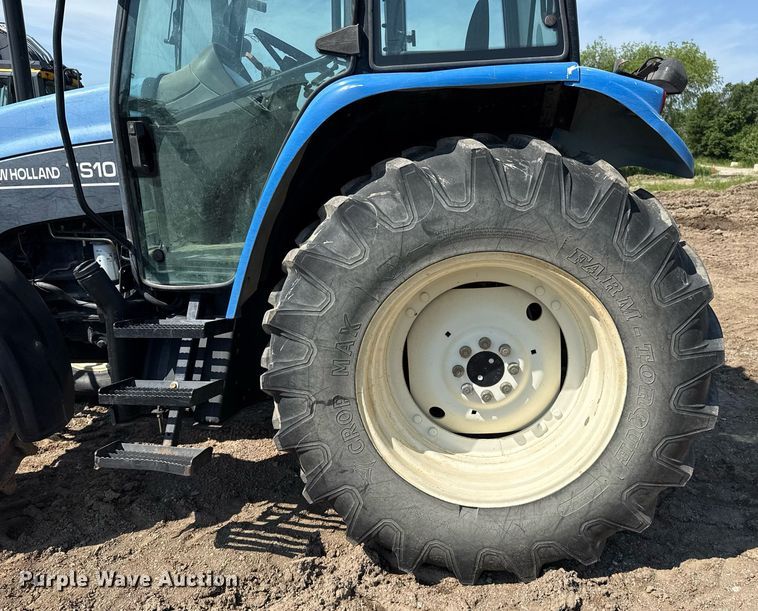 image for item DS3750 2003 New Holland TS100 MFWD tractor