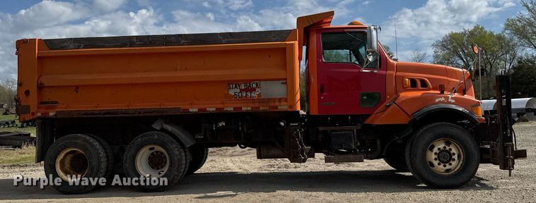 image for item DT0732 2001 Sterling LT9500 dump truck