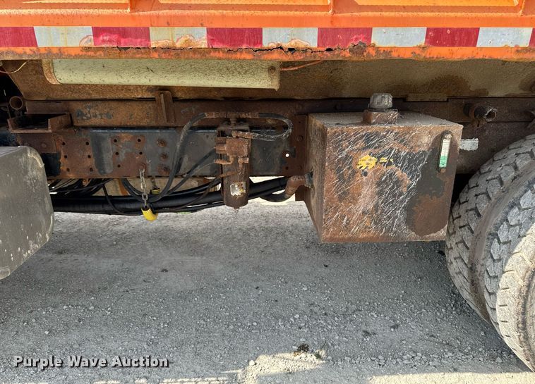image for item DT0732 2001 Sterling LT9500 dump truck