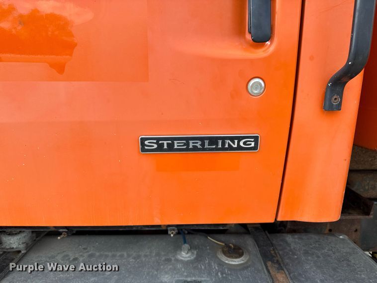image for item DT0732 2001 Sterling LT9500 dump truck