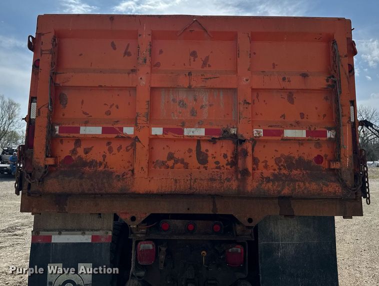 image for item DT0732 2001 Sterling LT9500 dump truck