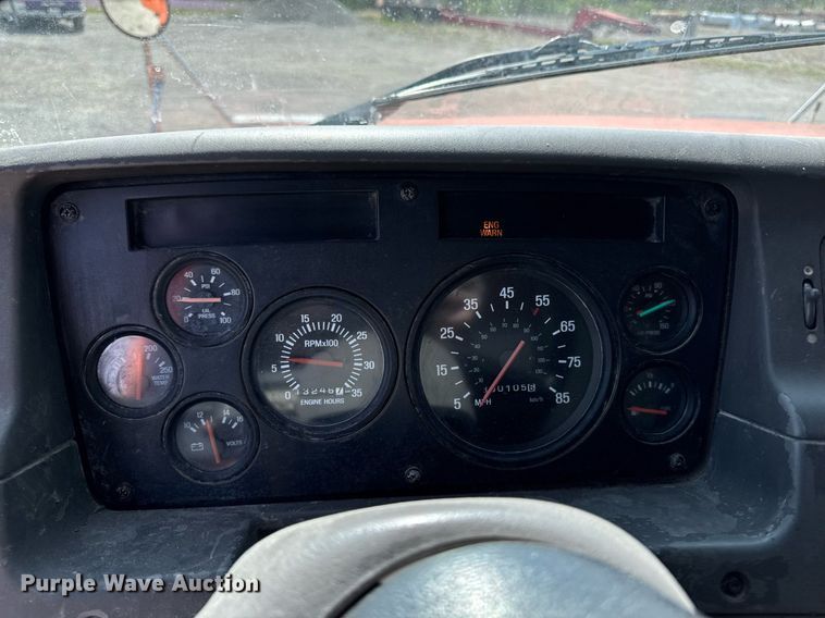 image for item DT0732 2001 Sterling LT9500 dump truck