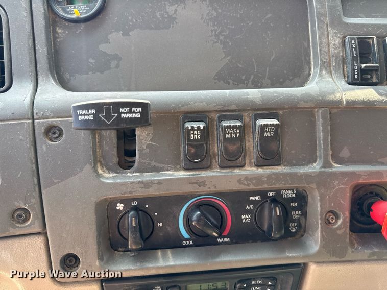 image for item DT0732 2001 Sterling LT9500 dump truck