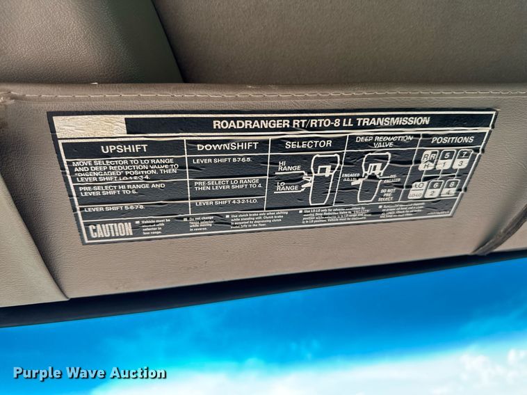 image for item DT0732 2001 Sterling LT9500 dump truck