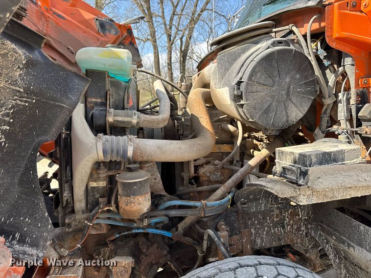 image for item DT0732 2001 Sterling LT9500 dump truck