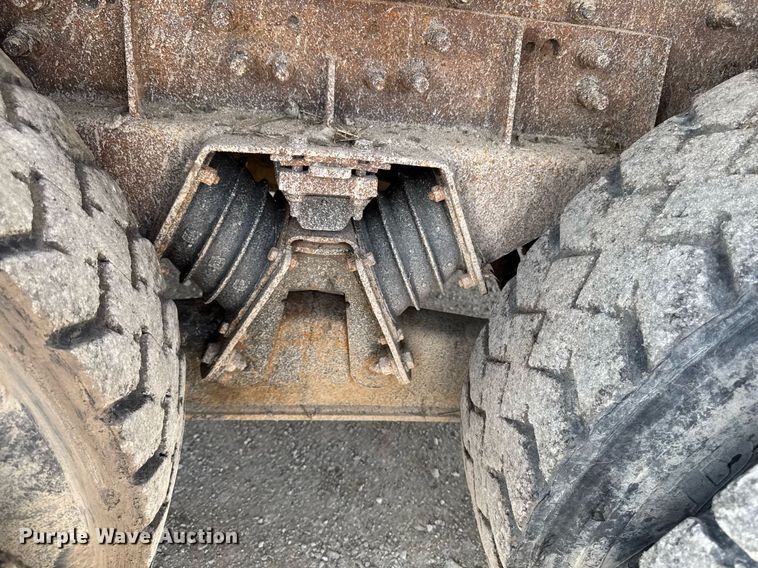 image for item DT0732 2001 Sterling LT9500 dump truck