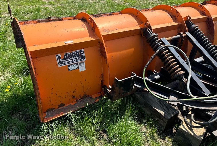 image for item DT0732 2001 Sterling LT9500 dump truck