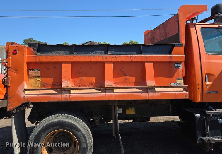 image for item DT6890 2000 Sterling L-Line dump truck
