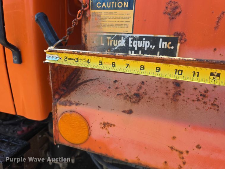 image for item DT6890 2000 Sterling L-Line dump truck