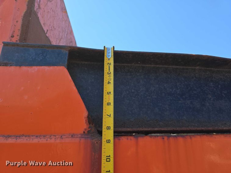 image for item DT6890 2000 Sterling L-Line dump truck