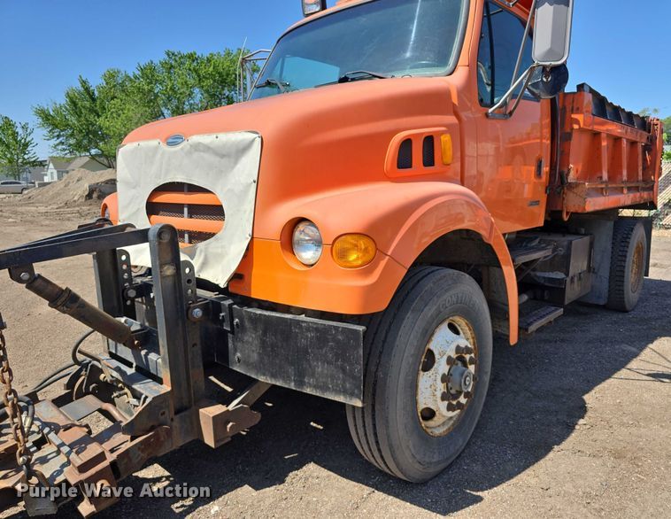 image for item DT6890 2000 Sterling L-Line dump truck