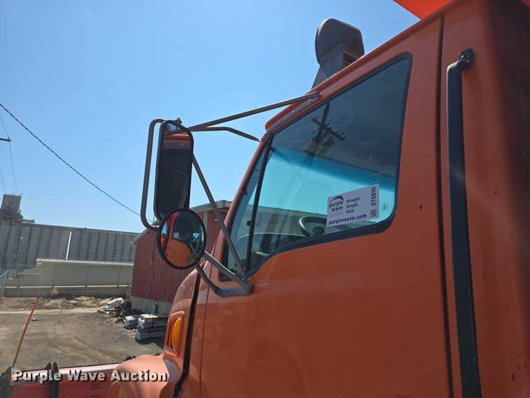 image for item DT6890 2000 Sterling L-Line dump truck
