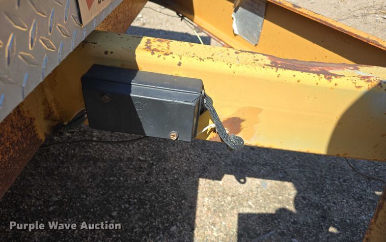 image for item DT6892 1994 Redi Haul Trailers FSL12 utility trailer