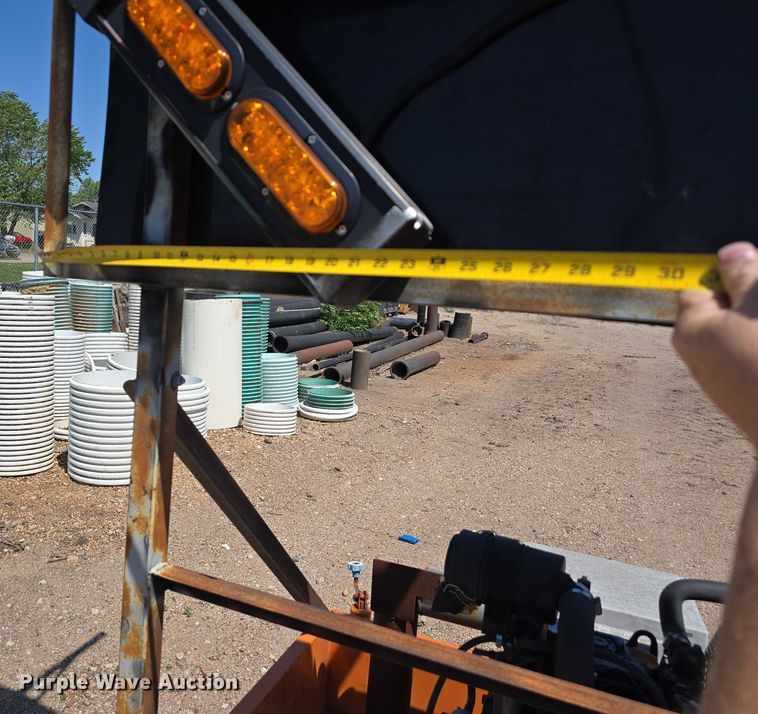 image for item DT6894 Hoffman arrow board trailer