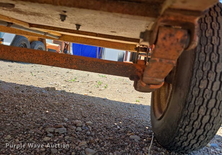 image for item DT6894 Hoffman arrow board trailer