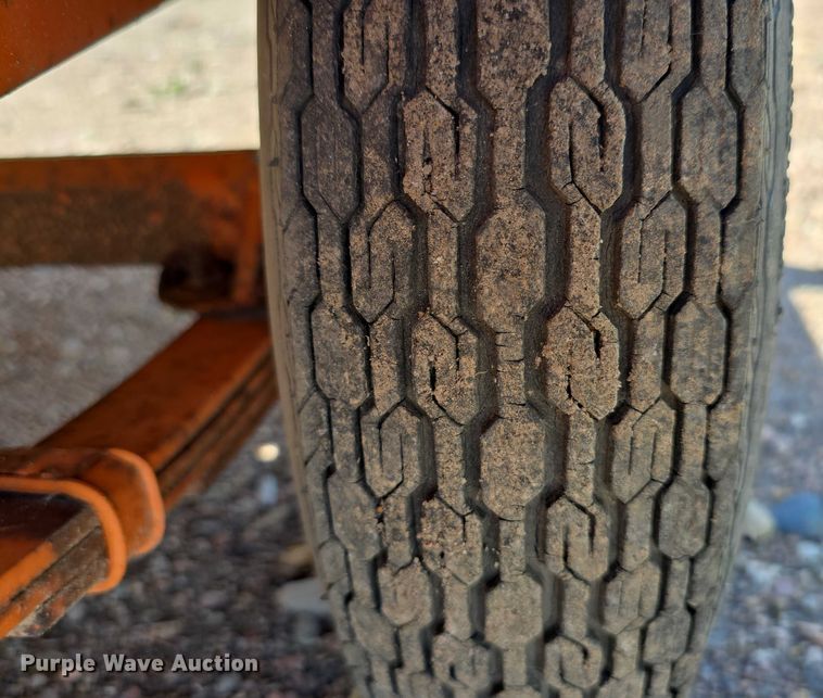 image for item DT6894 Hoffman arrow board trailer