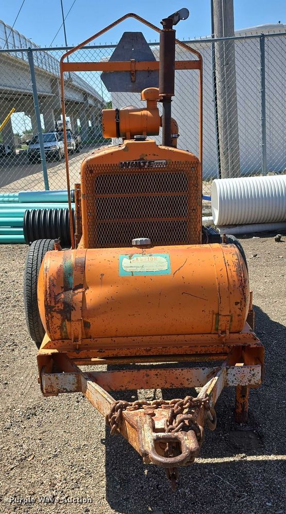 image for item DT6895 White Engines pump