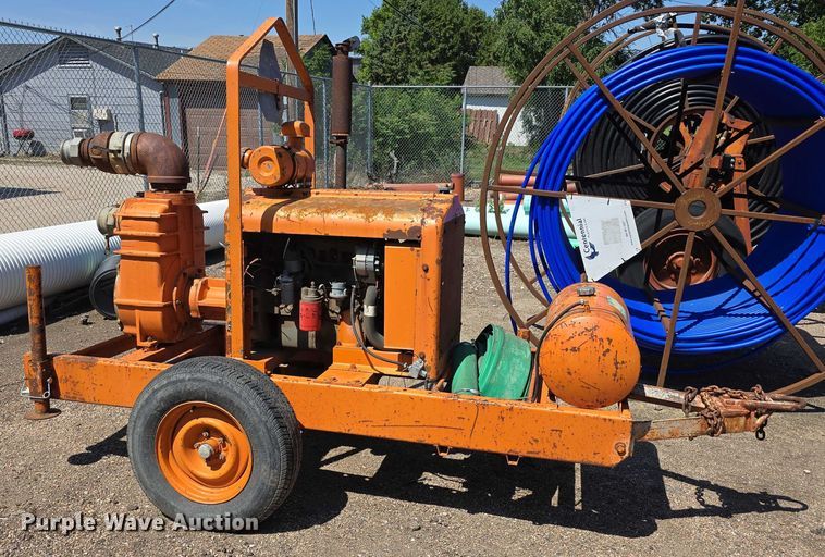 image for item DT6895 White Engines pump