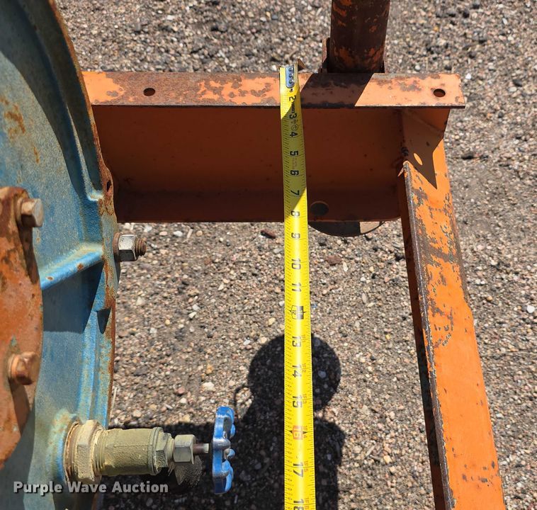 image for item DT6895 White Engines pump