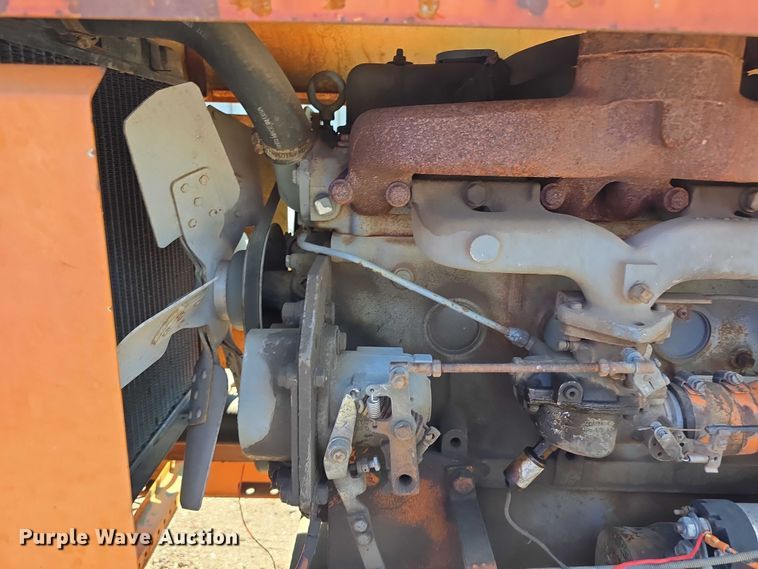 image for item DT6895 White Engines pump