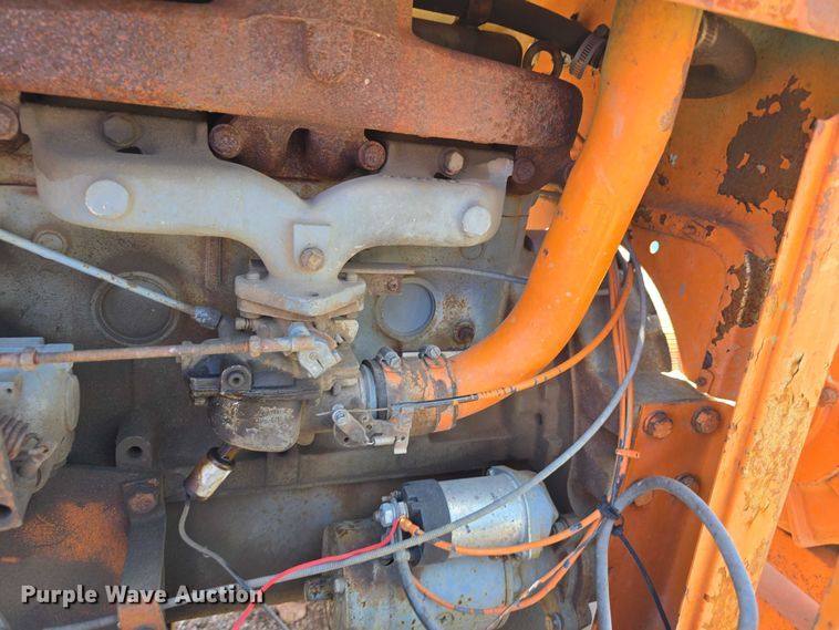 image for item DT6895 White Engines pump