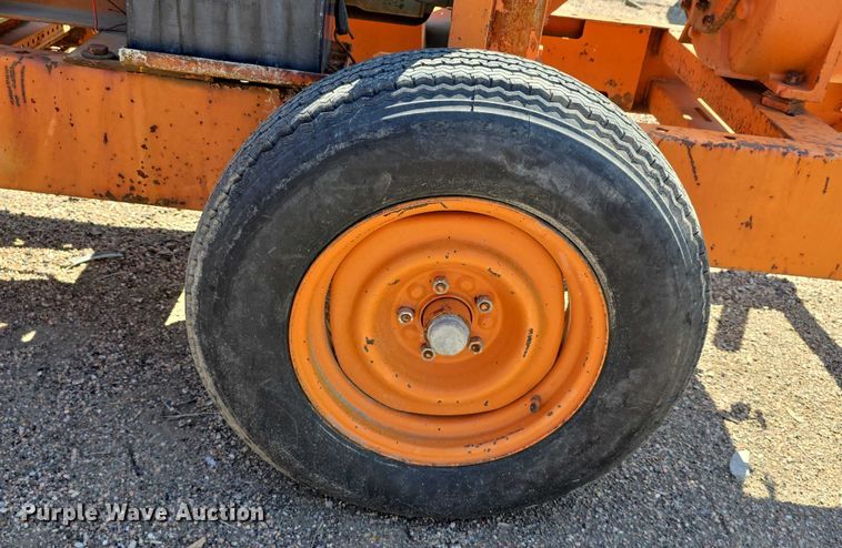 image for item DT6895 White Engines pump