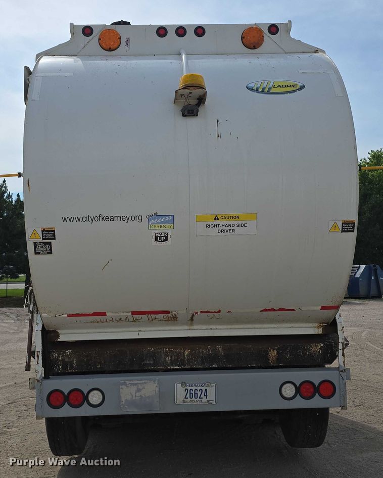 image for item DT6910 2008 American LaFrance Condor refuse truck