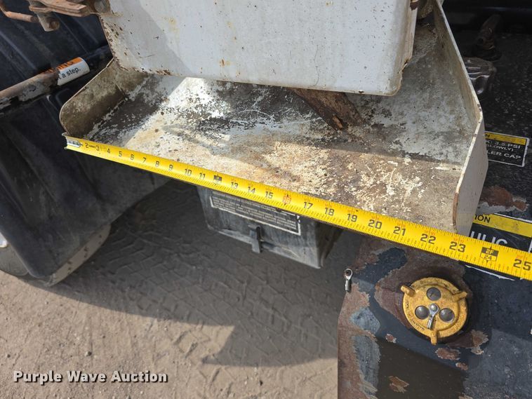 image for item DT6910 2008 American LaFrance Condor refuse truck