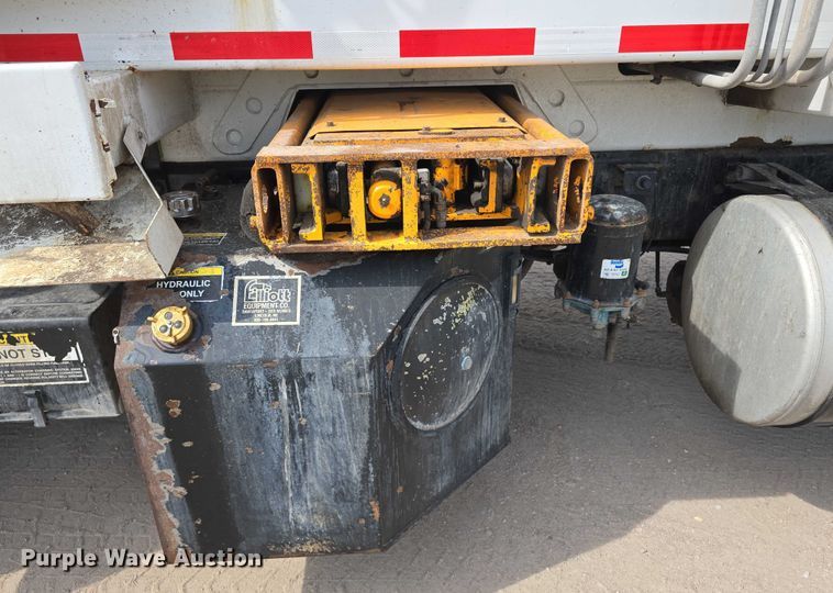 image for item DT6910 2008 American LaFrance Condor refuse truck