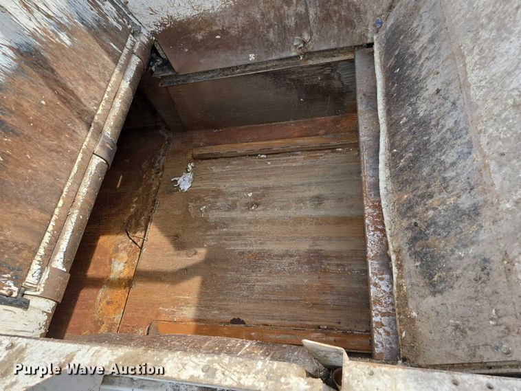 image for item DT6910 2008 American LaFrance Condor refuse truck