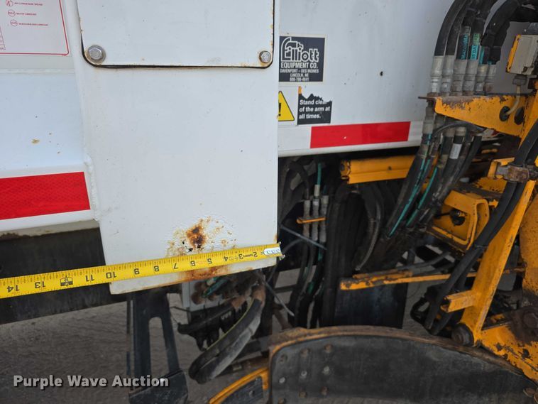 image for item DT6910 2008 American LaFrance Condor refuse truck