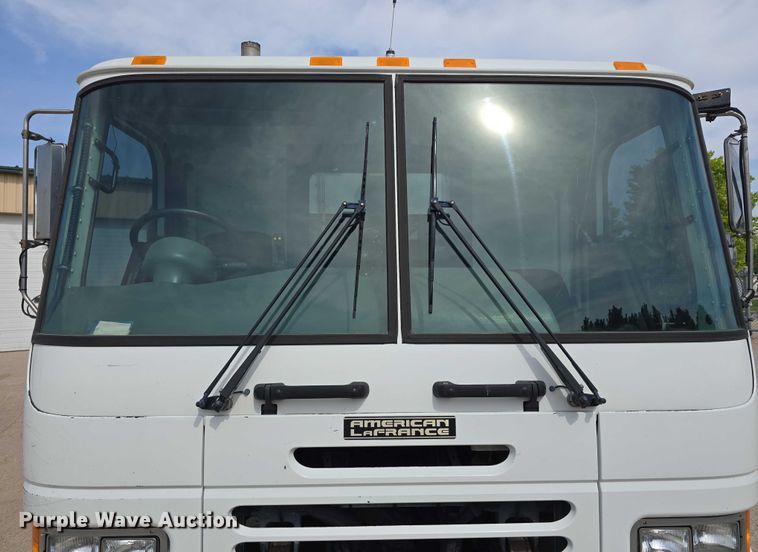 image for item DT6910 2008 American LaFrance Condor refuse truck