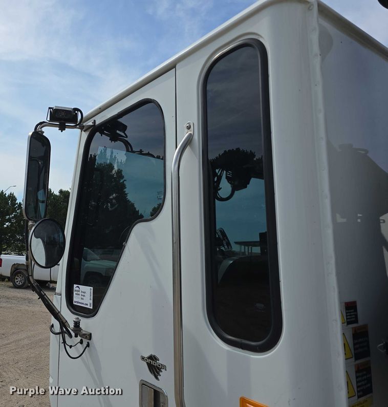 image for item DT6910 2008 American LaFrance Condor refuse truck