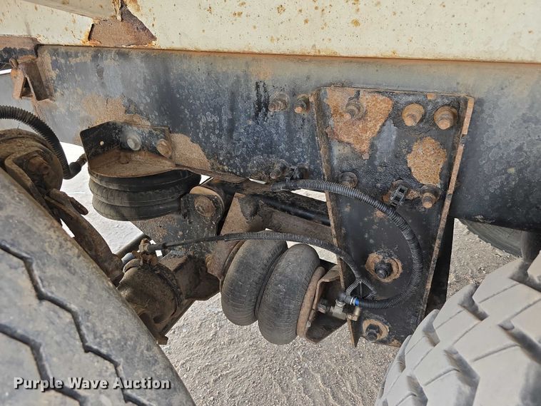 image for item DT6910 2008 American LaFrance Condor refuse truck