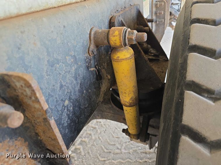 image for item DT6910 2008 American LaFrance Condor refuse truck