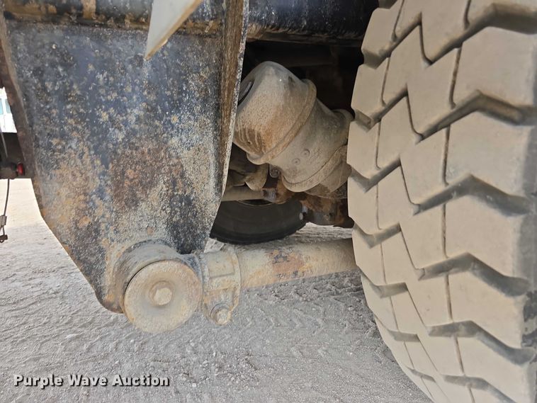 image for item DT6910 2008 American LaFrance Condor refuse truck