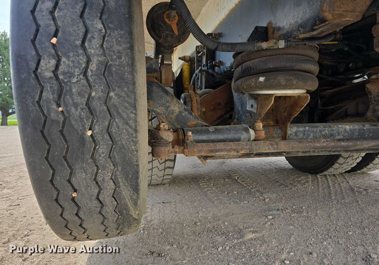 image for item DT6910 2008 American LaFrance Condor refuse truck