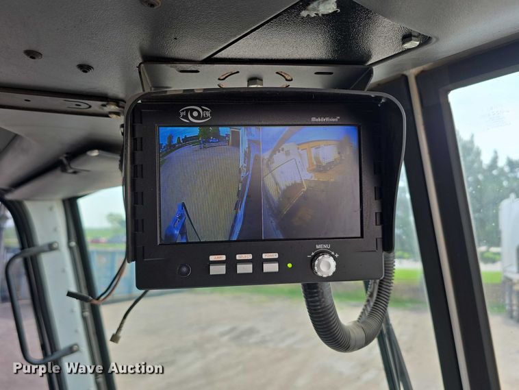 image for item DT6910 2008 American LaFrance Condor refuse truck