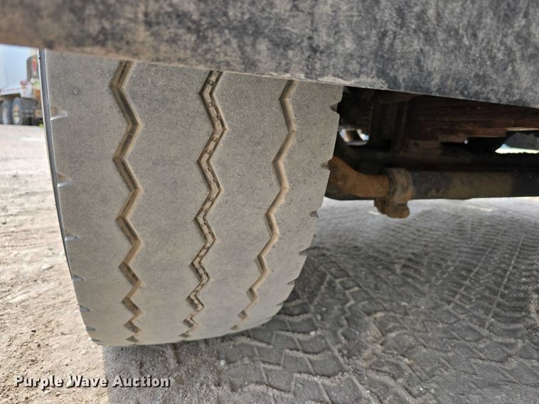 image for item DT6910 2008 American LaFrance Condor refuse truck