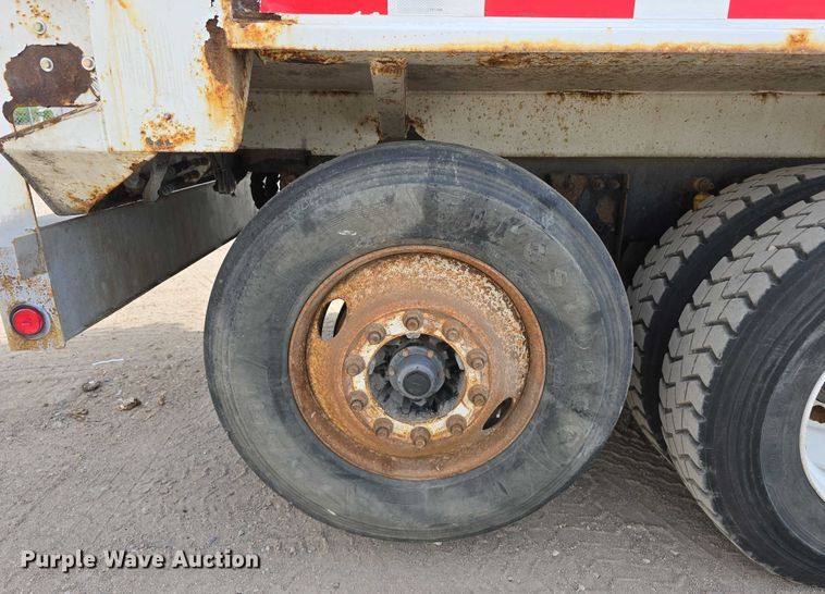 image for item DT6910 2008 American LaFrance Condor refuse truck