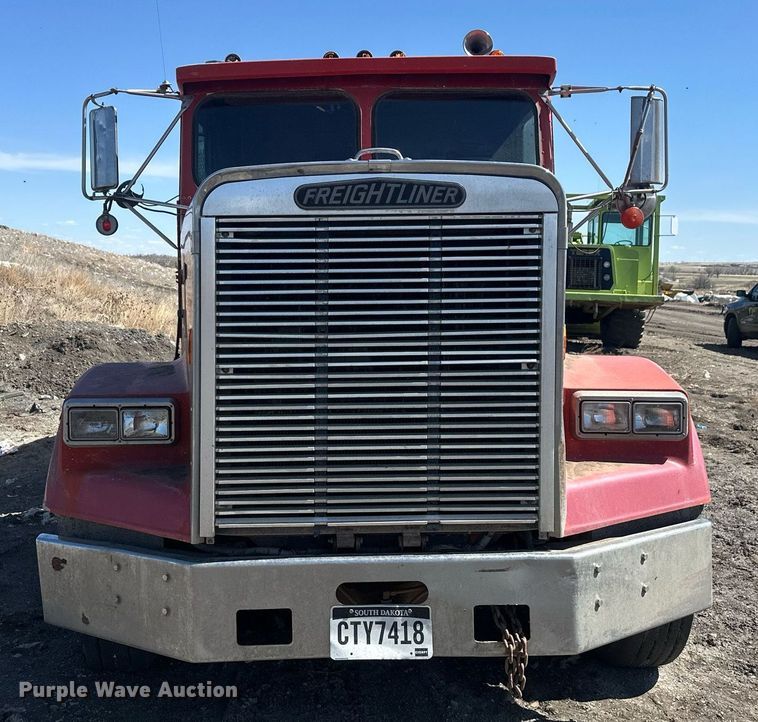 image for item DT7171 1987 Freightliner FLC dump truck