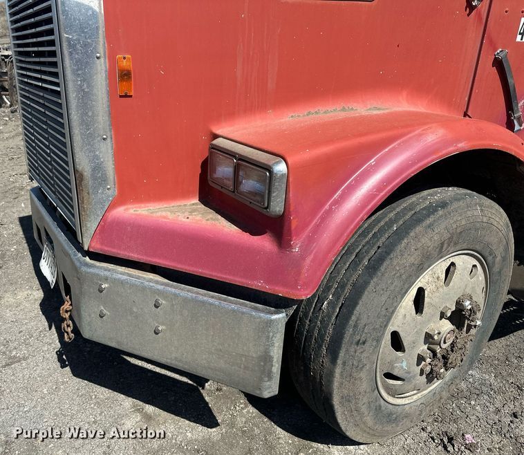 image for item DT7171 1987 Freightliner FLC dump truck