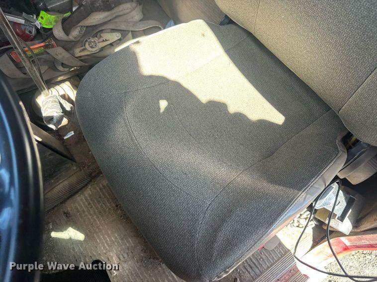 image for item DT7171 1987 Freightliner FLC dump truck