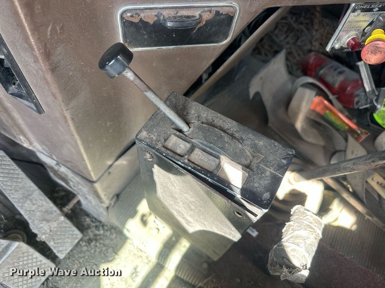 image for item DT7171 1987 Freightliner FLC dump truck