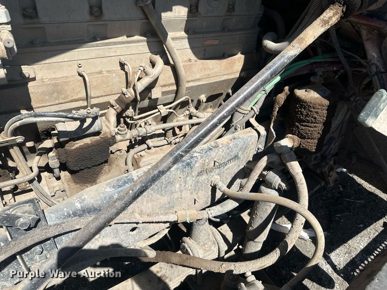 image for item DT7171 1987 Freightliner FLC dump truck