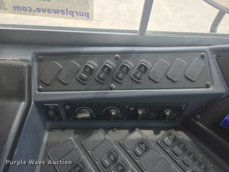 image for item DU7824 2014 Blue Bird Vision school bus