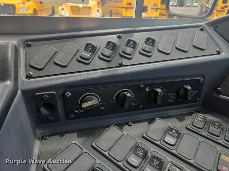 image for item DU7824 2014 Blue Bird Vision school bus