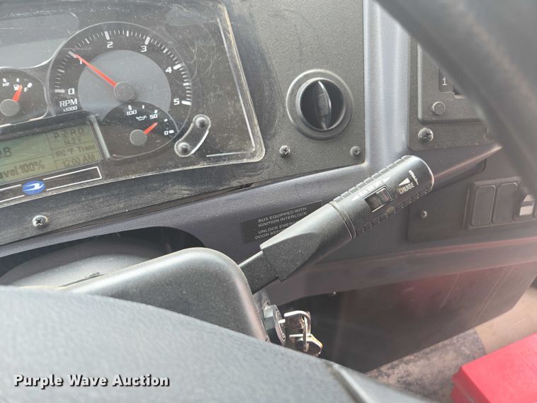 image for item DU7824 2014 Blue Bird Vision school bus